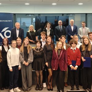 stypendyści z Prezesem i Radą Fundacji SEKA